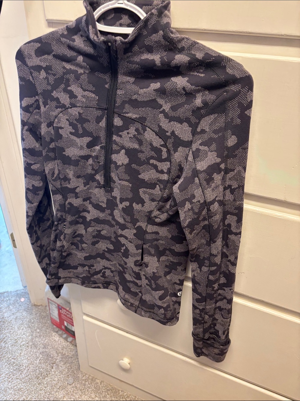 lululemon athletica  Gray Camouflage Half-Zip Pullover think size 2 or 4